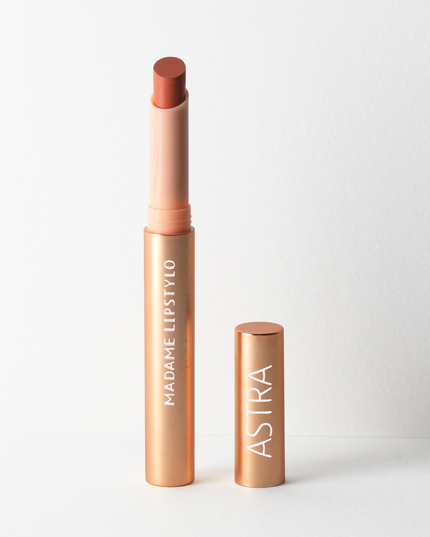 ASTRA MADAME LIPSTYLO THE MAT NUDE BIJOU 01