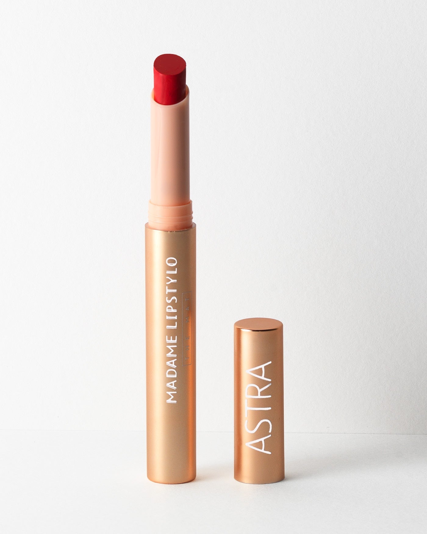 ASTRA MADAME LIPSTYLO THE MAT RED MOULIN 06