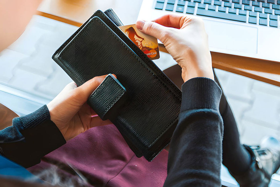 Profumerie online: perchè acquistare profumi online