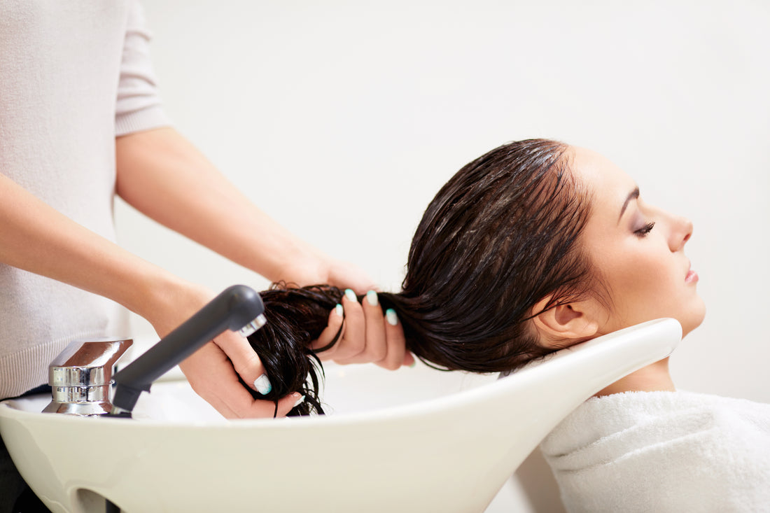 Capelli Grassi ad Agosto: Routine Detox Efficace