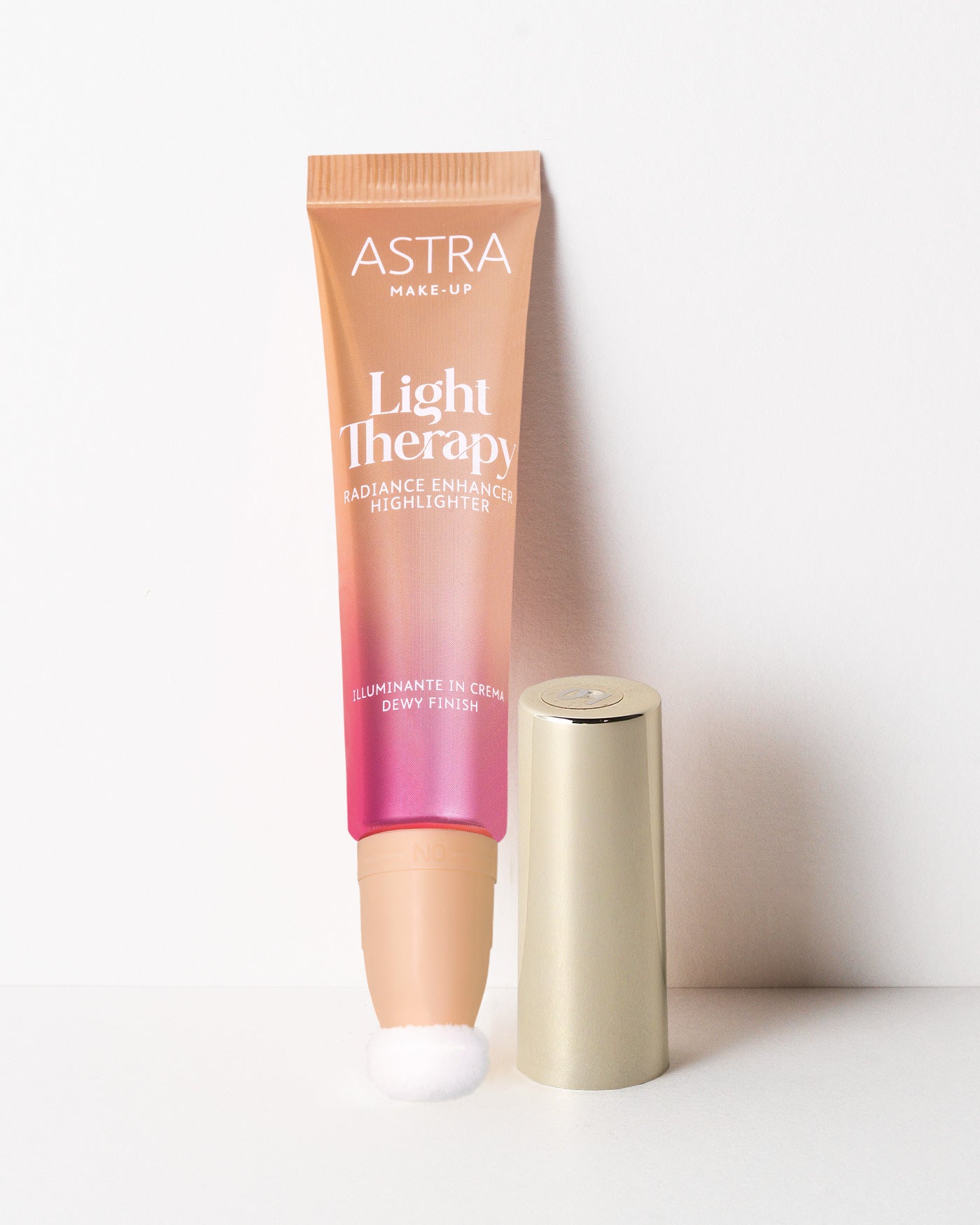 ASTRA LIGHT THERAPY ILLUMINATING CREAM 02