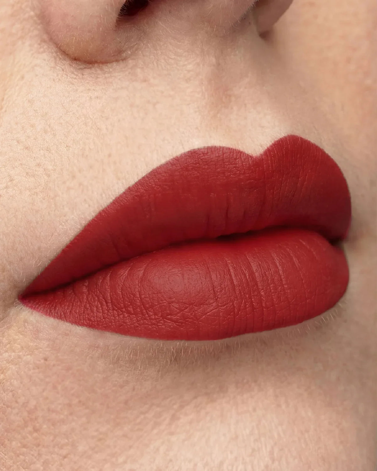 ASTRA PURE BEAUTY ROSSETTO LIQUIDO OPACO 04