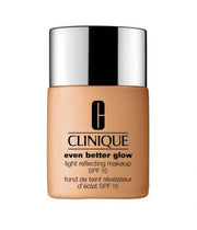 CLINIQUE FONDOTINTA EVEN BETTER GLOW SPF15 TEA WIN 44 - Tre Pi Profumerie