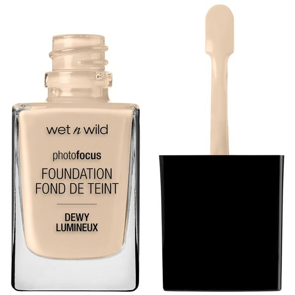 WET N WILD FONDOTINTA PHOTO FOCUS DEWY NUDE IVORY 520E - Tre Pi Profumerie